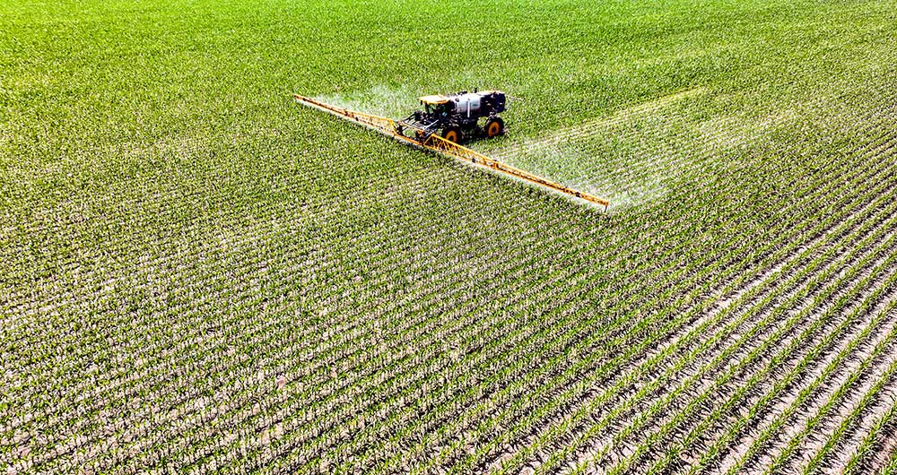 Applicator in a field